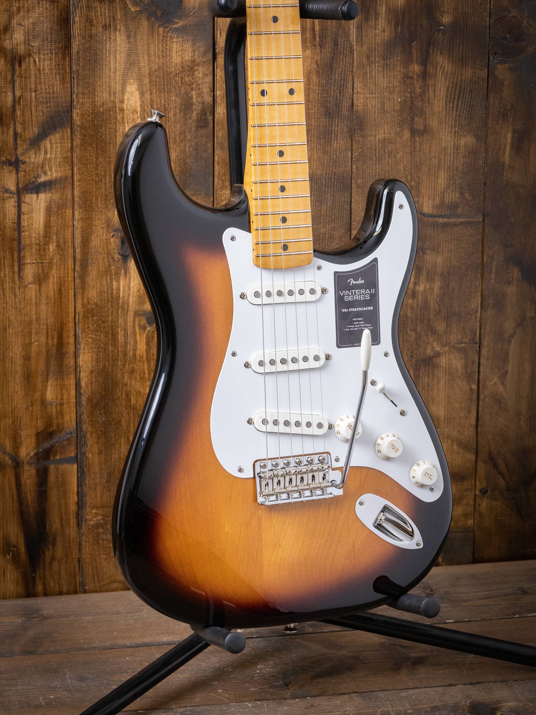 Fender Vintera II '50s Stratocaster, Maple Fingerboard, 2-Color Sunburst