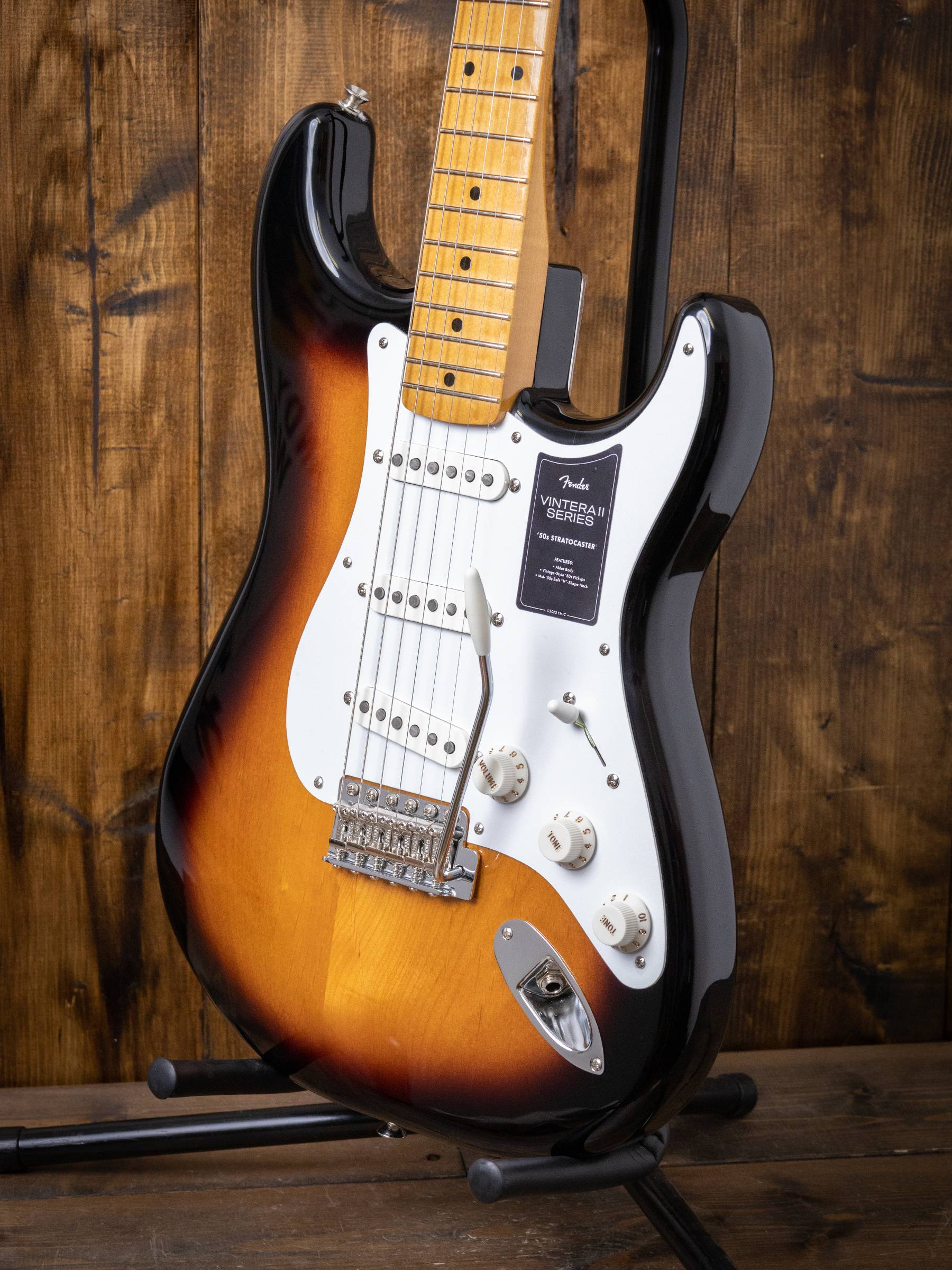 Fender Vintera Ⅱ 50s Stratocaster Fender Vintera II '50 s Stratocaster - Sunburst com Maple