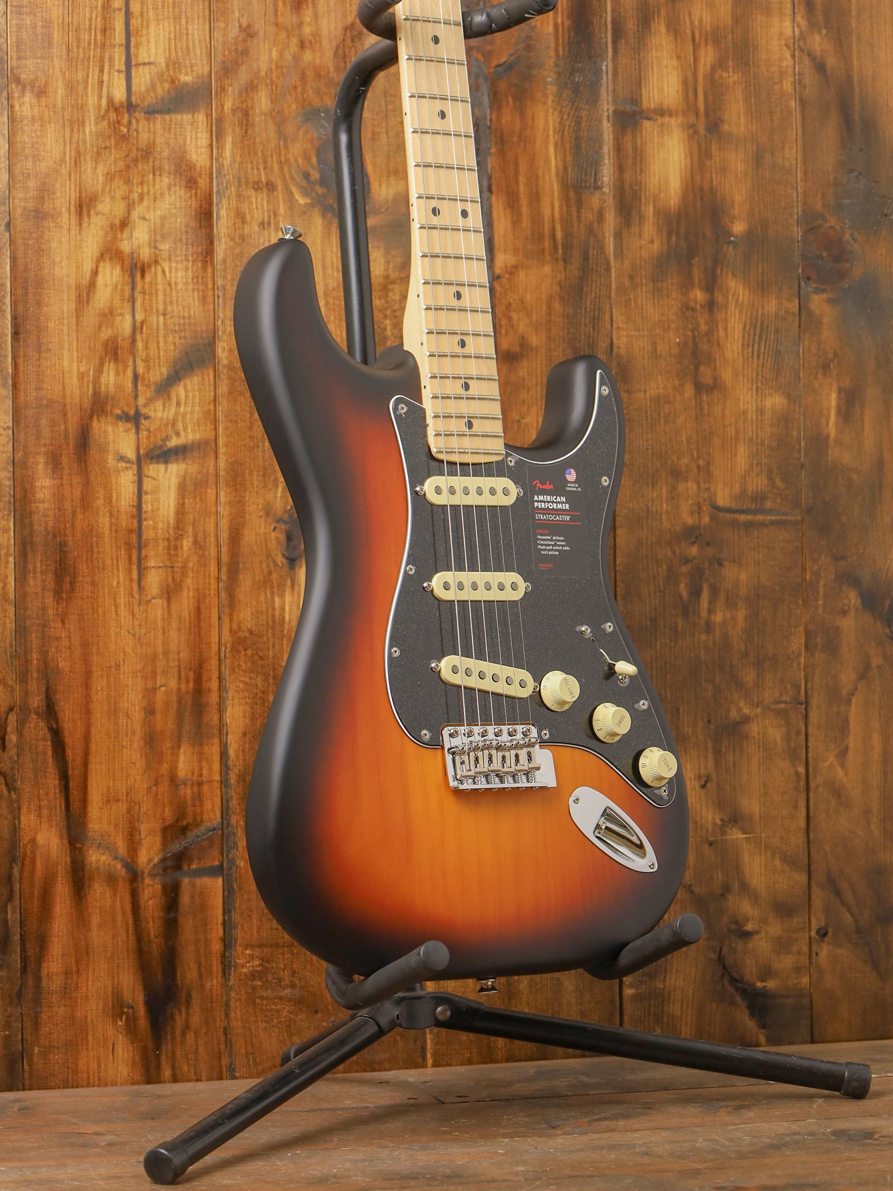 Fender American Performer Pine Stratocaster, Maple Fingerboard, 2-Color Sunburst