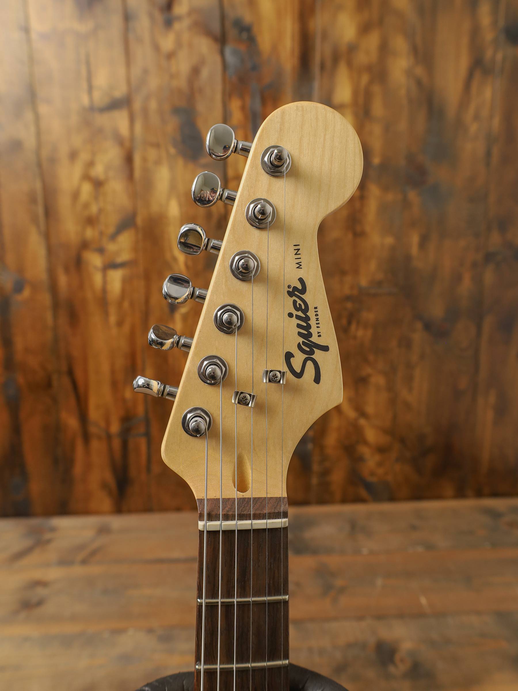 Squier Mini Stratocaster, Laurel Fingerboard, Black - Image 4