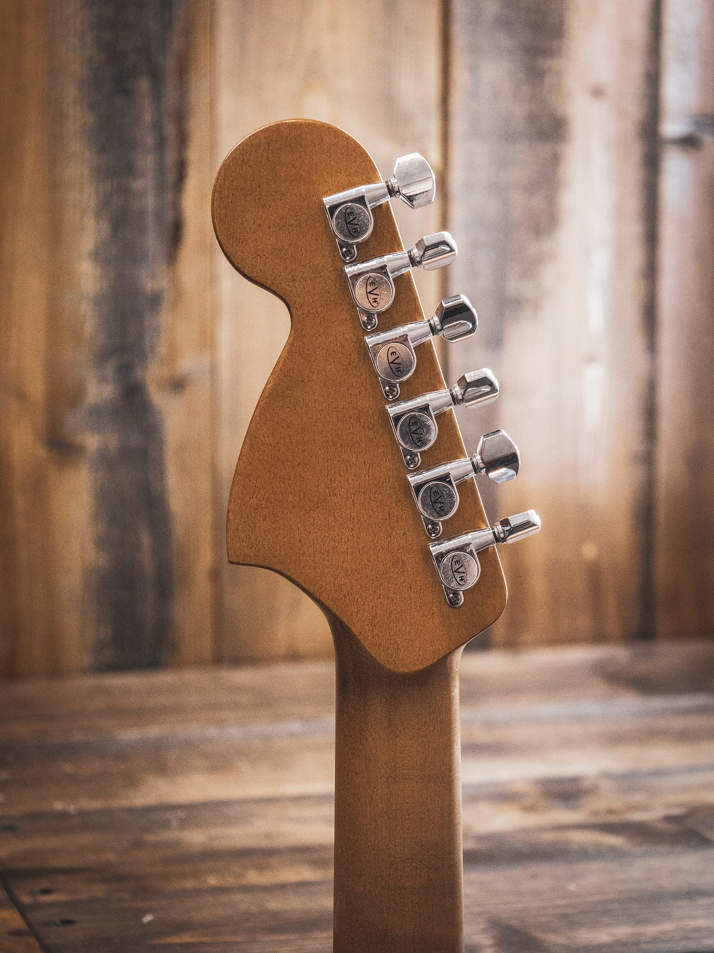 EVH Striped Series '78 Eruption, Maple Fingerboard, White with Black Stripes Relic - Image 9