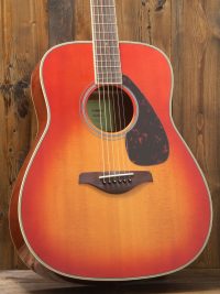 Yamaha FG820 Autumn Burst
