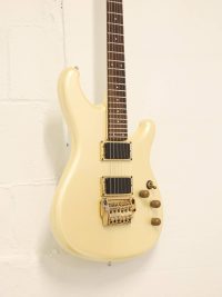Ibanez 1984 Roadstar II 525 (USED)