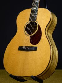 Huss & Dalton OM-Custom in Black Limba (USED)