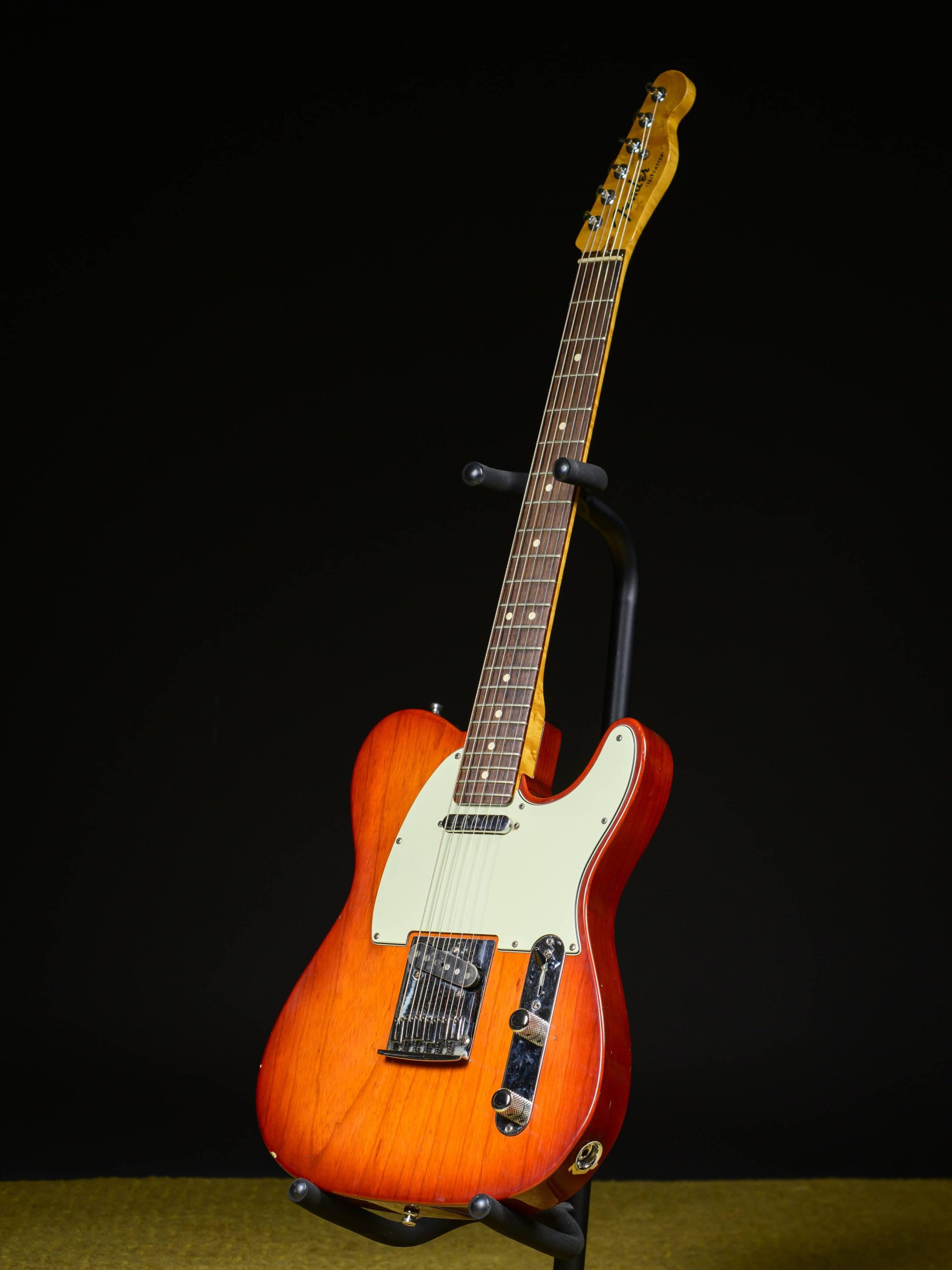 Fender 2009 Custom Shop Tele Deluxe Mod - Image 3